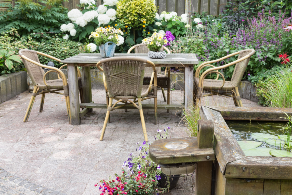 best outdoor potted plants for Toronto